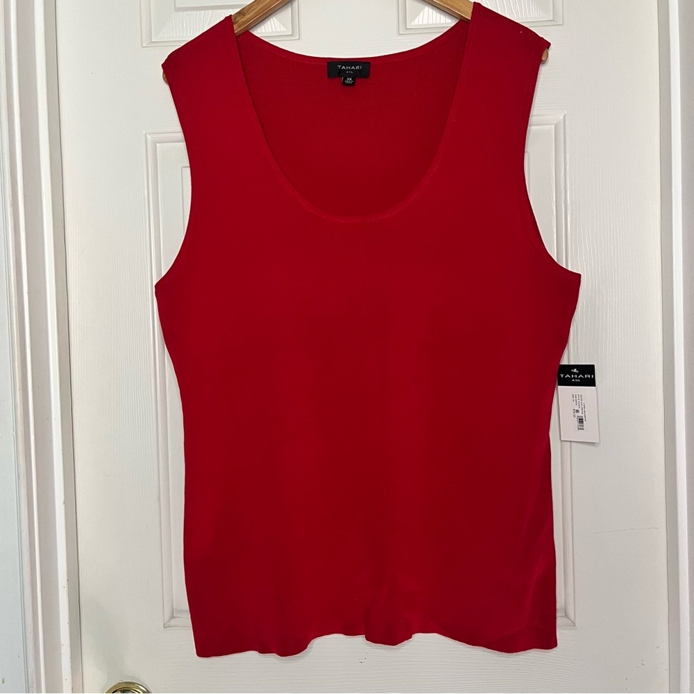 Tahari ASL Bold Burgundy Red Scoop Neck Softly Ribbed Knit Fall Sweater Tank Top